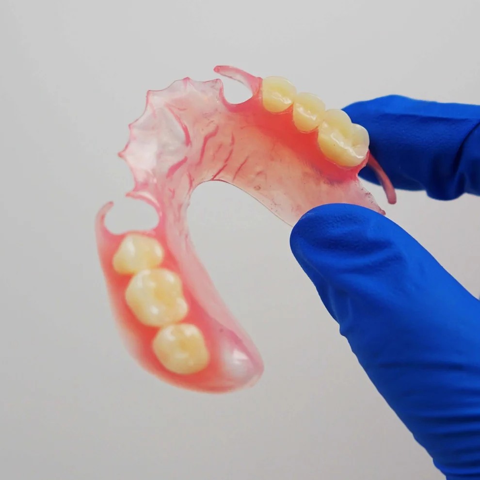 FLEXIBLE PARTIAL DENTURES
